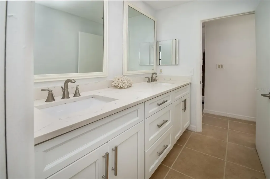 2504 Hibiscus Drive W Belleair Beach FL 33786