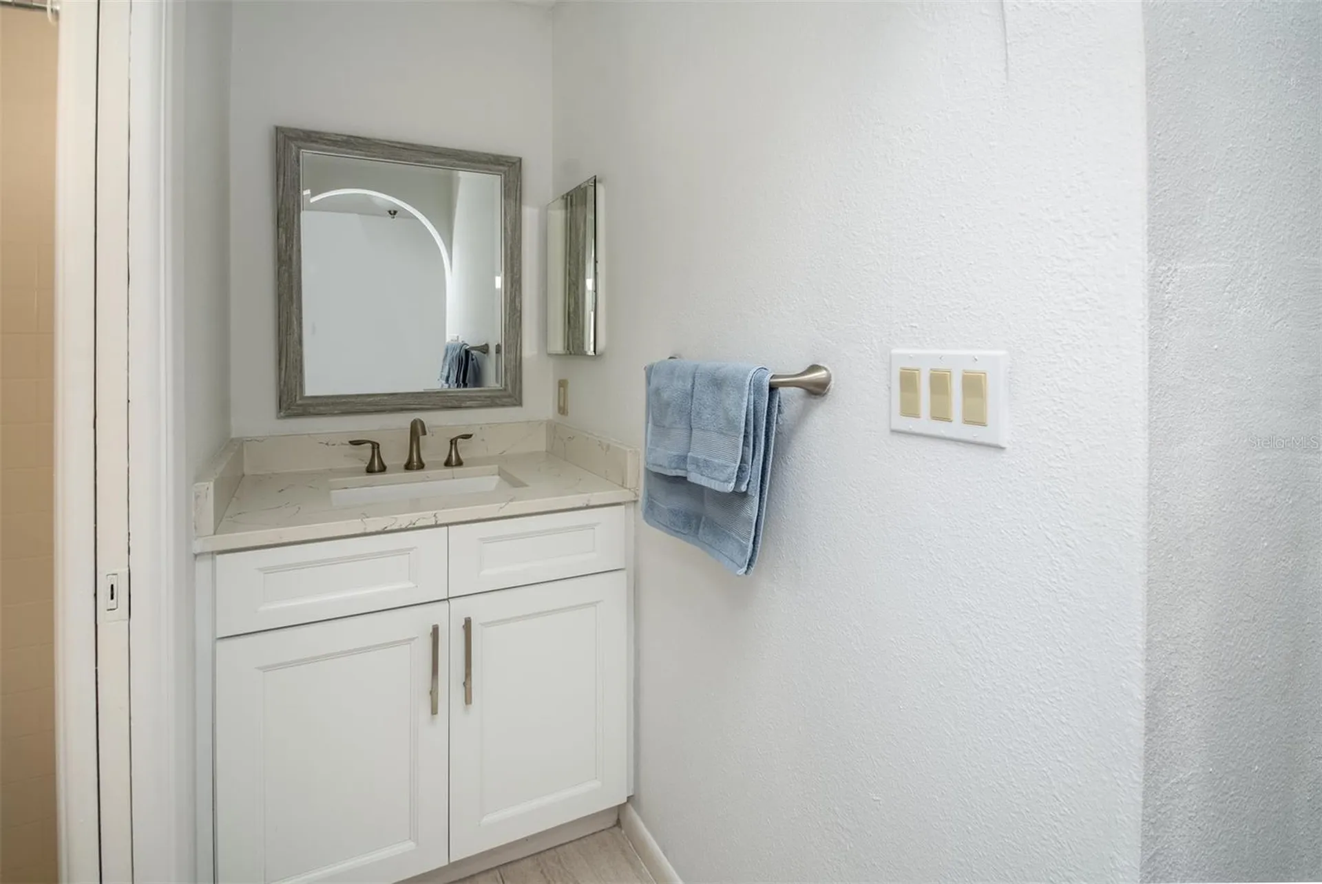 2504 Hibiscus Drive W Belleair Beach FL 33786