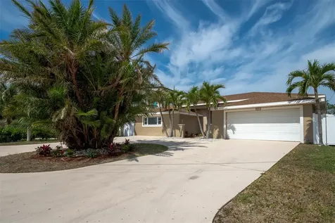 2504 Hibiscus Drive W Belleair Beach FL 33786