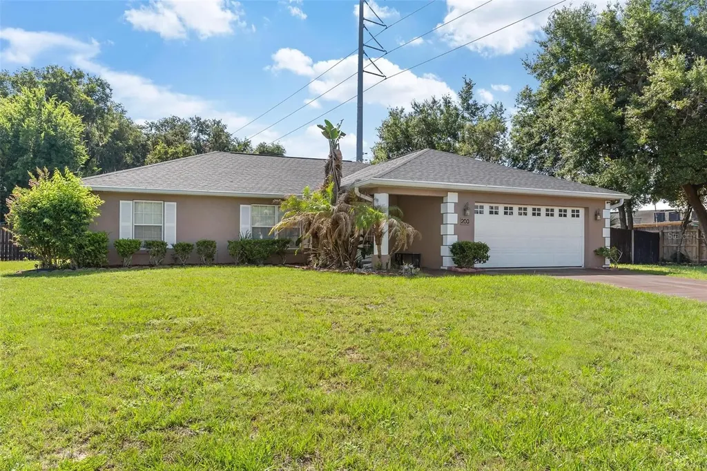 200 Waters Edge Drive Leesburg FL 34748