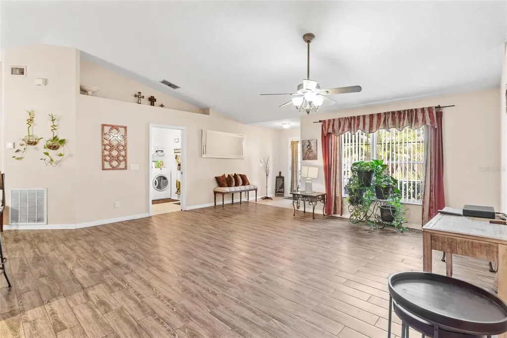 200 Waters Edge Drive Leesburg FL 34748