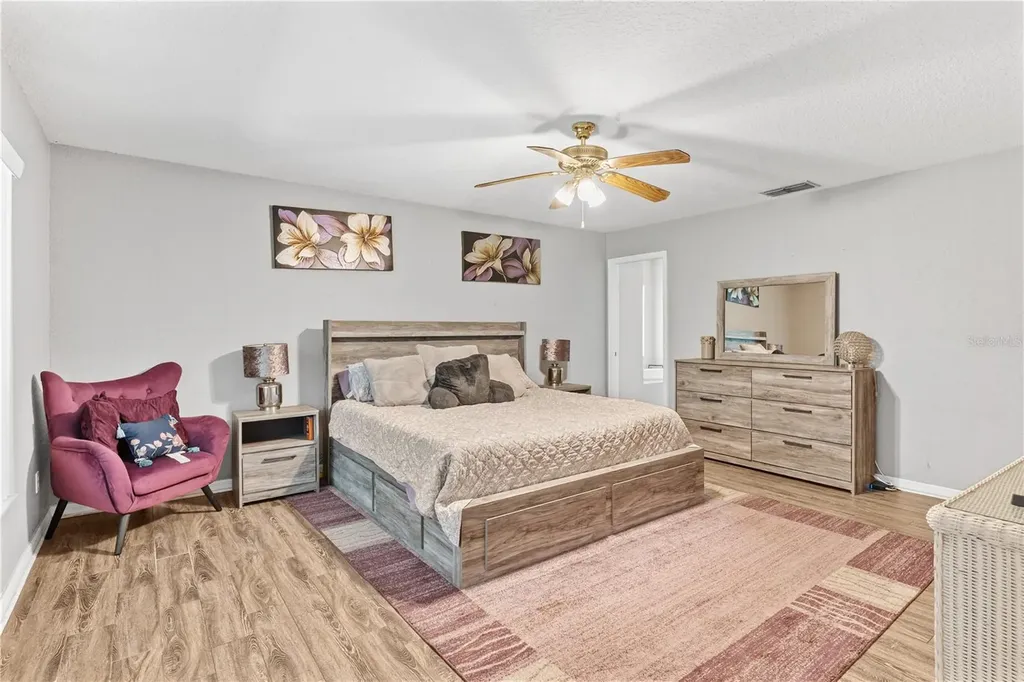 200 Waters Edge Drive Leesburg FL 34748