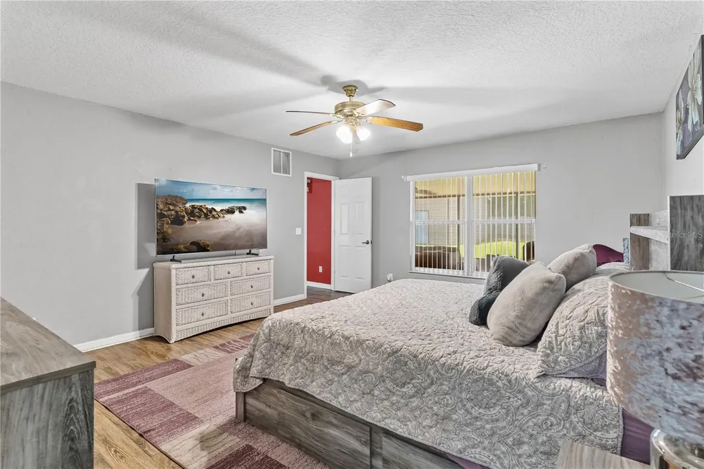 200 Waters Edge Drive Leesburg FL 34748