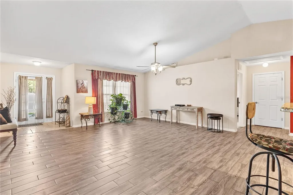 200 Waters Edge Drive Leesburg FL 34748