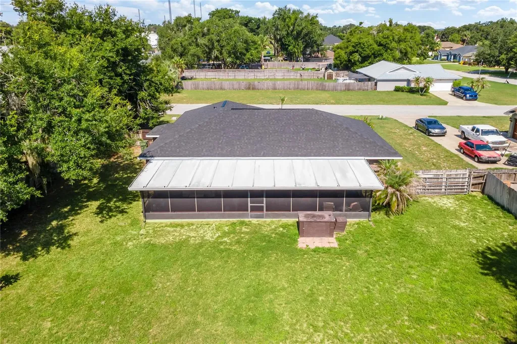 200 Waters Edge Drive Leesburg FL 34748
