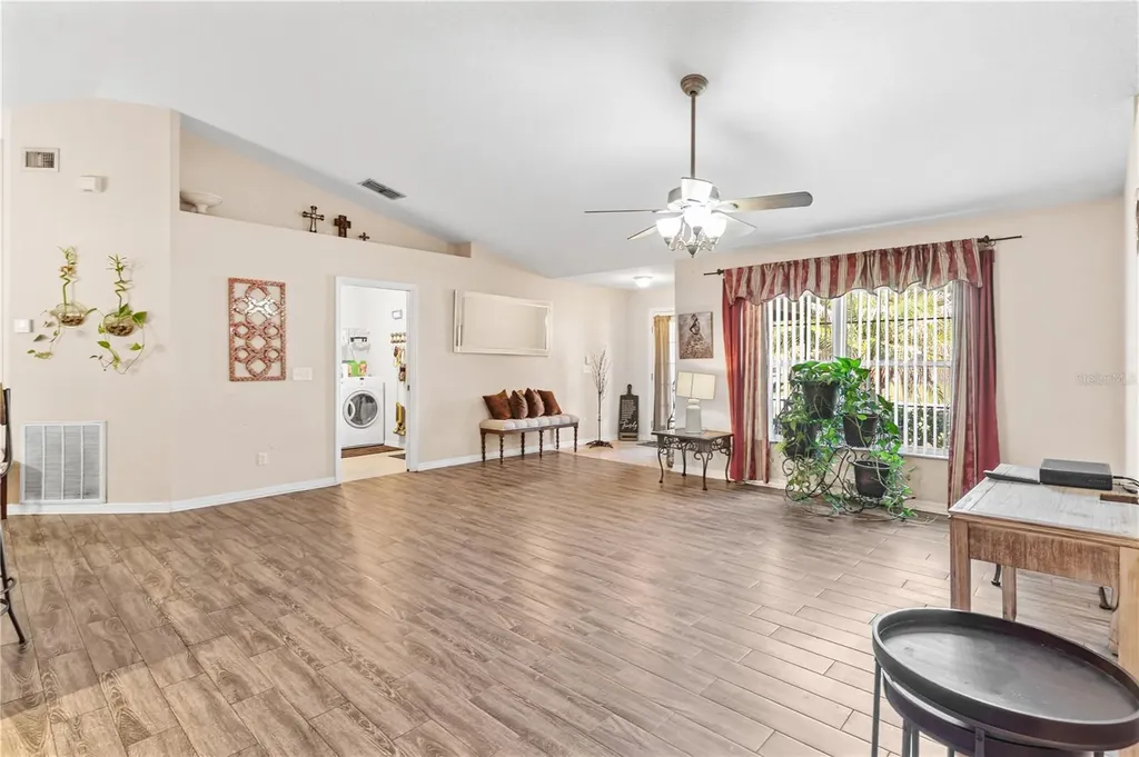 200 Waters Edge Drive Leesburg FL 34748