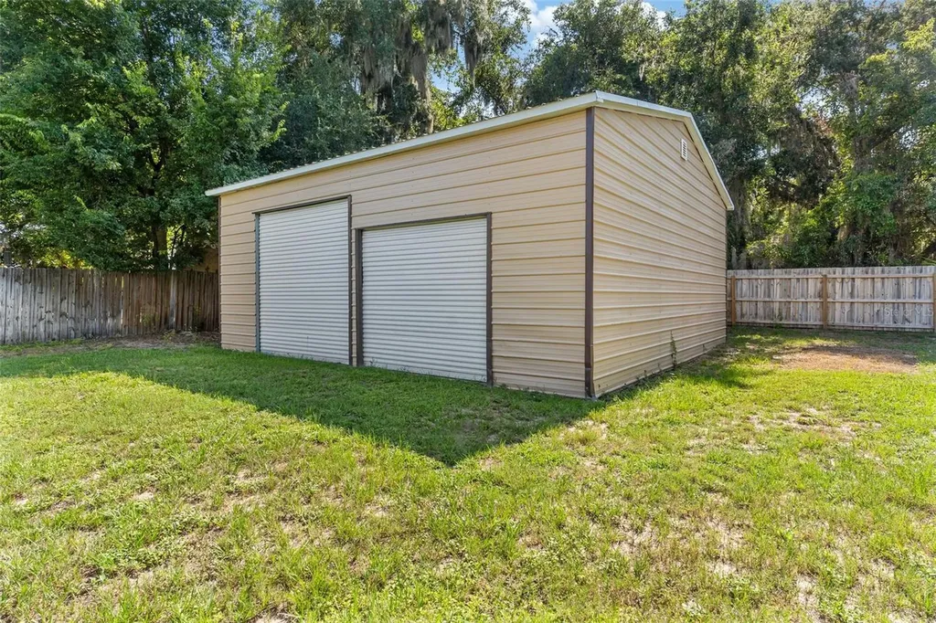 200 Waters Edge Drive Leesburg FL 34748
