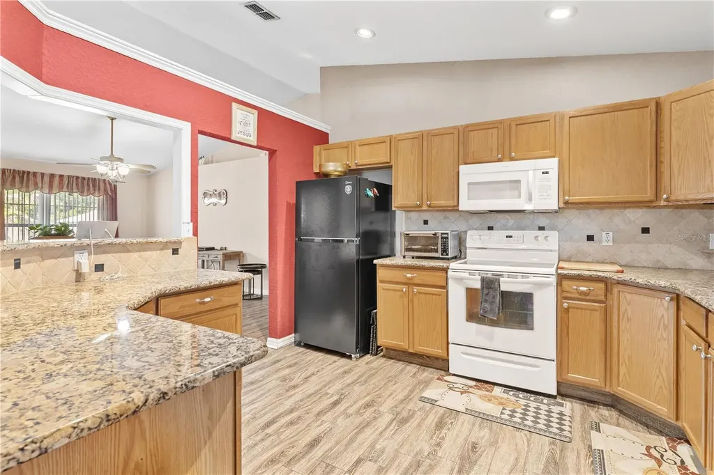 200 Waters Edge Drive Leesburg FL 34748