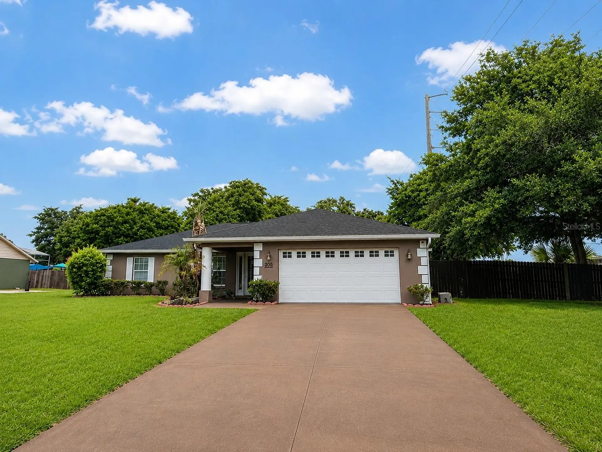 200 Waters Edge Drive Leesburg FL 34748