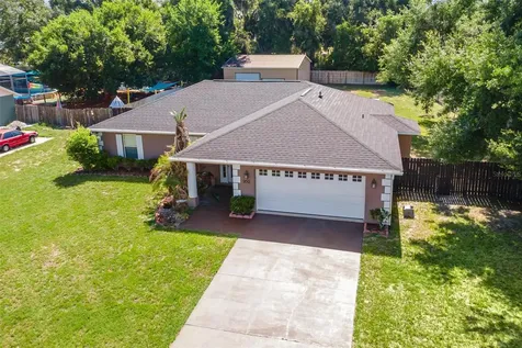 200 Waters Edge Drive Leesburg FL 34748
