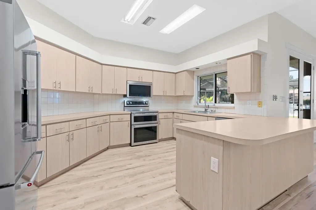 512 Caulder Park Road Seffner FL 33584