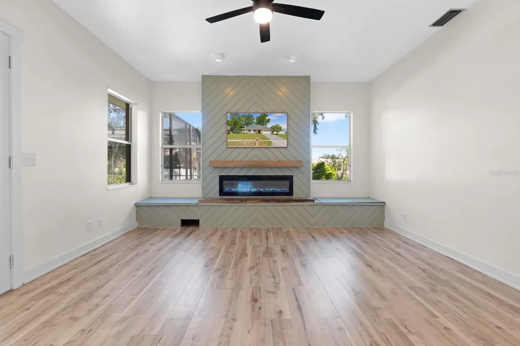 512 Caulder Park Road Seffner FL 33584