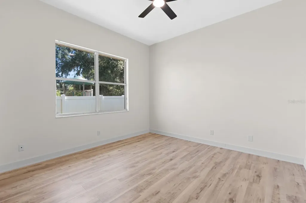 512 Caulder Park Road Seffner FL 33584