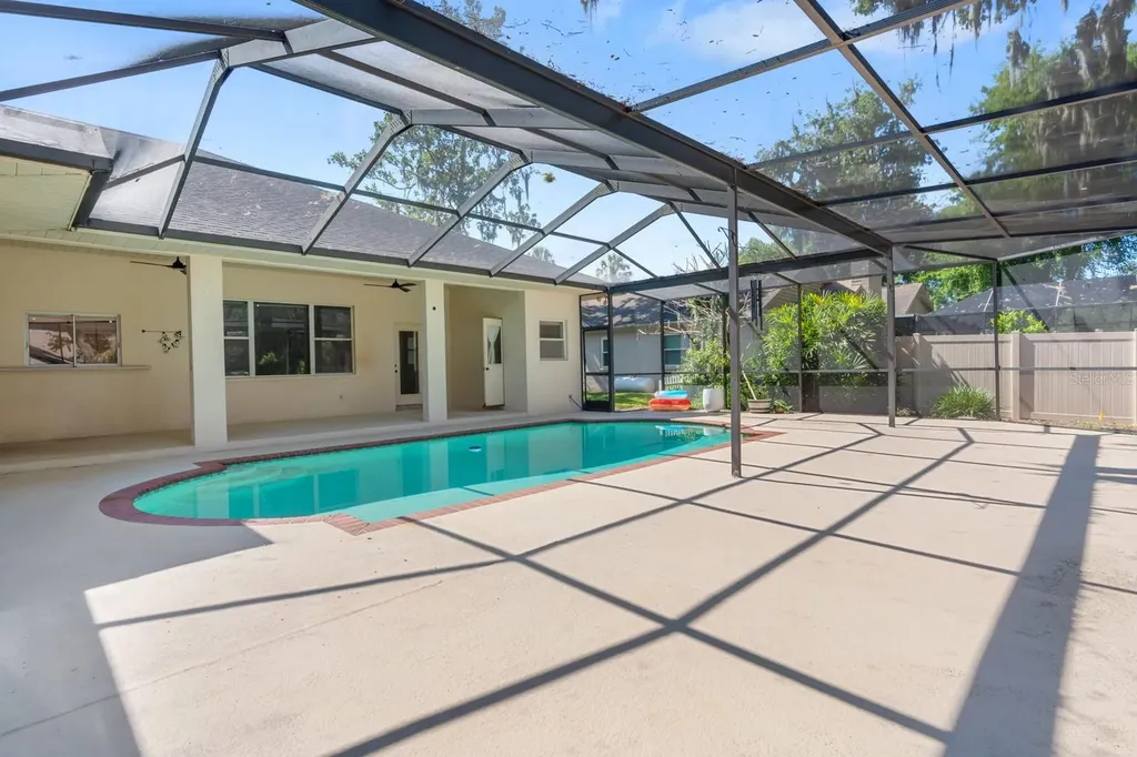 512 Caulder Park Road Seffner FL 33584