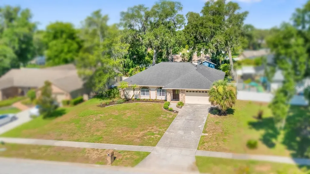 512 Caulder Park Road Seffner FL 33584