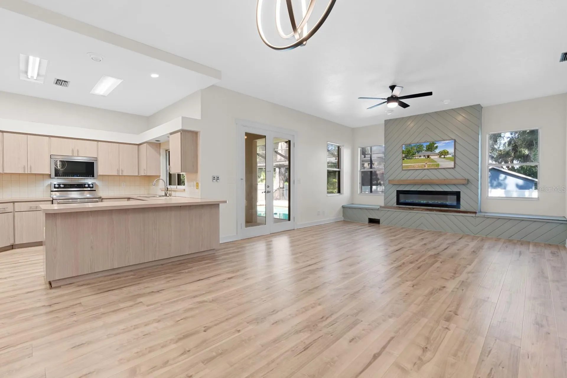 512 Caulder Park Road Seffner FL 33584