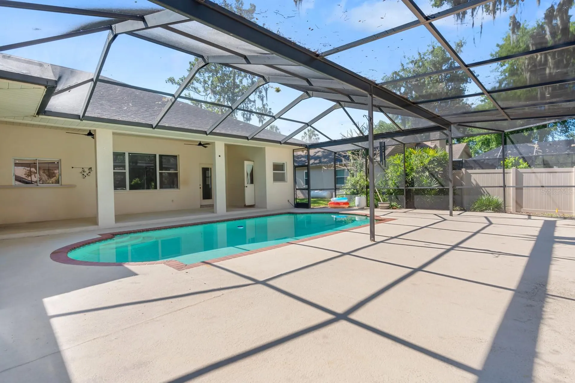 512 Caulder Park Road Seffner FL 33584