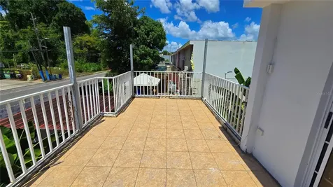 15 Villa Evangelina Manati PR 00674
