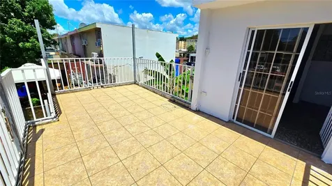 15 Villa Evangelina Manati PR 00674