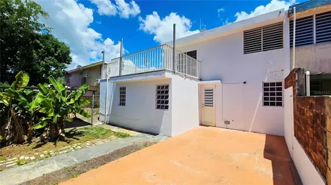 15 Villa Evangelina Manati PR 00674