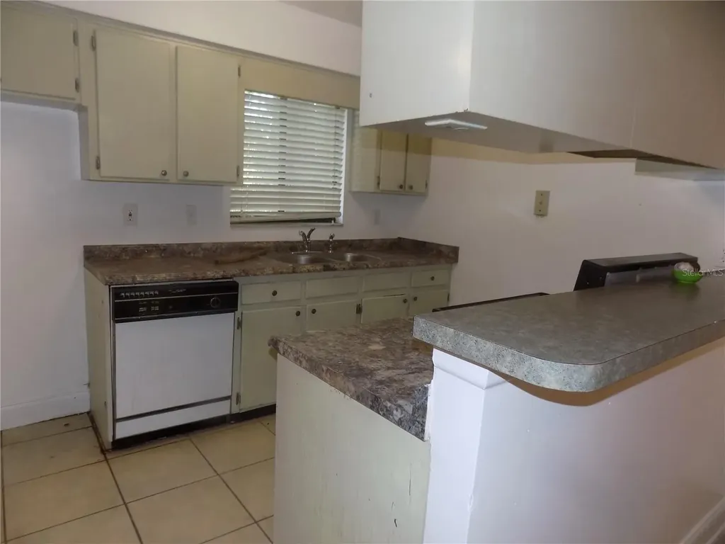 713 SW 69 Street Gainesville FL 32607