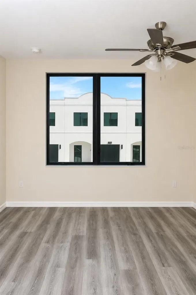 4341 Cambio Gardens Court Tampa FL 33610