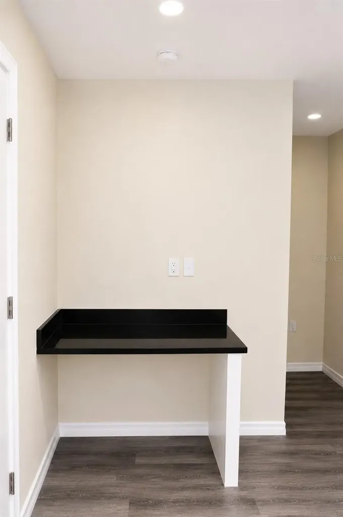 4341 Cambio Gardens Court Tampa FL 33610