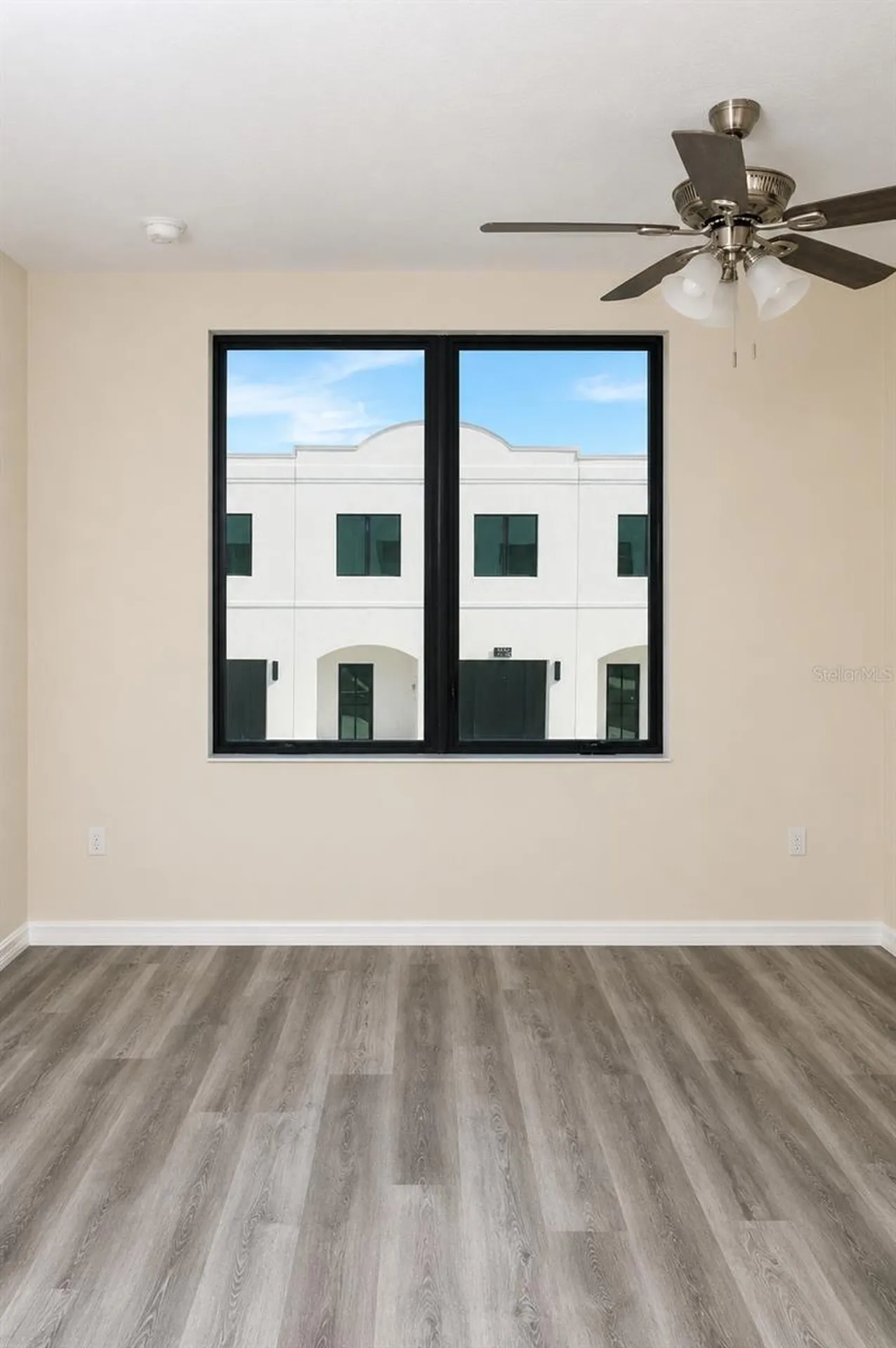 4341 Cambio Gardens Court Tampa FL 33610