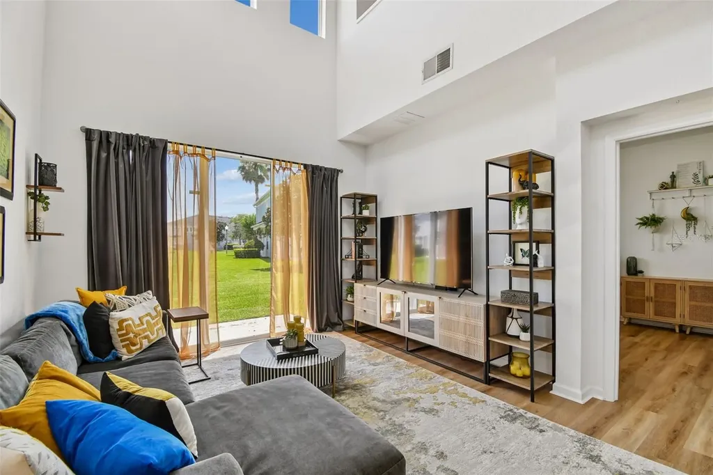 1208 Shallcross Avenue Orlando FL 32828