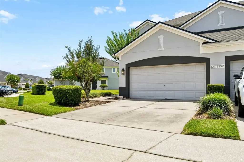 1208 Shallcross Avenue Orlando FL 32828