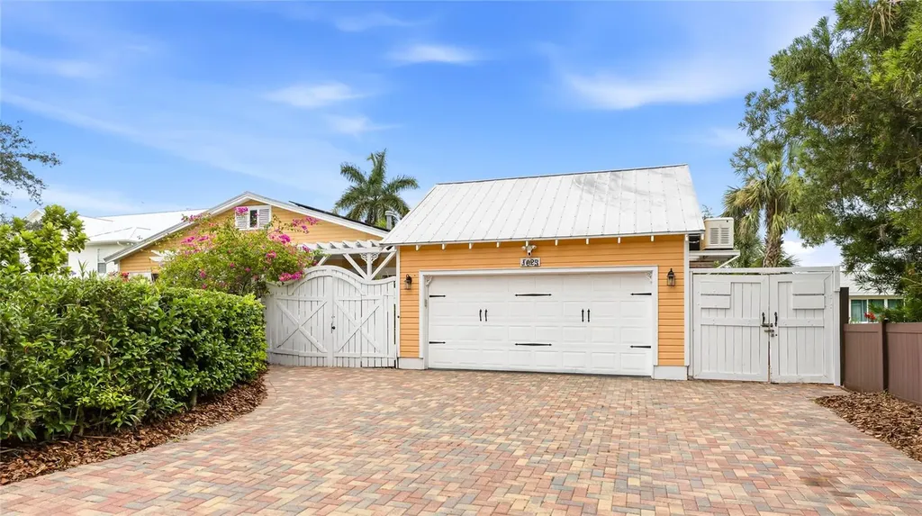 1625 1st Avenue E Bradenton FL 34208