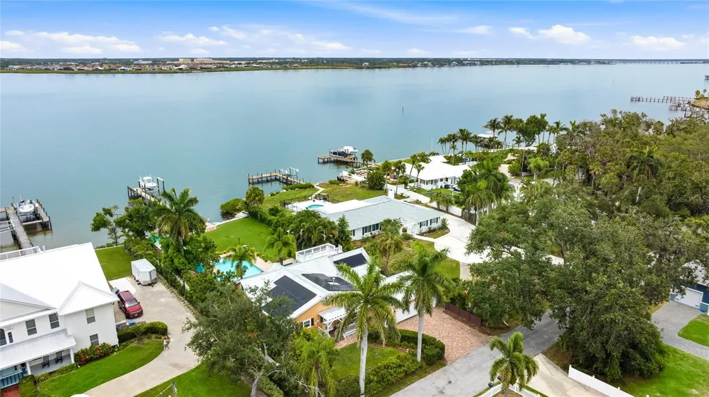 1625 1st Avenue E Bradenton FL 34208