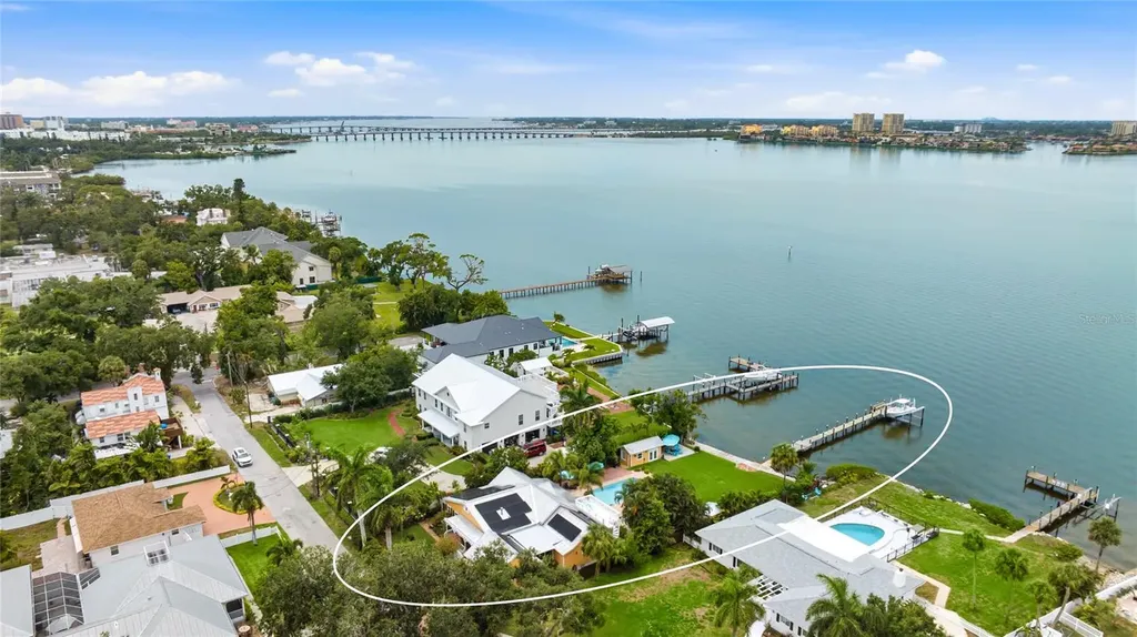 1625 1st Avenue E Bradenton FL 34208