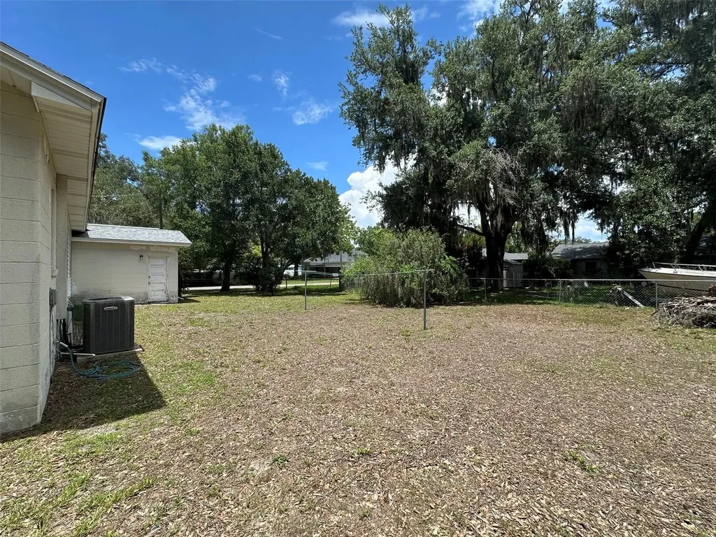 808 N Johnson Street Plant City FL 33563