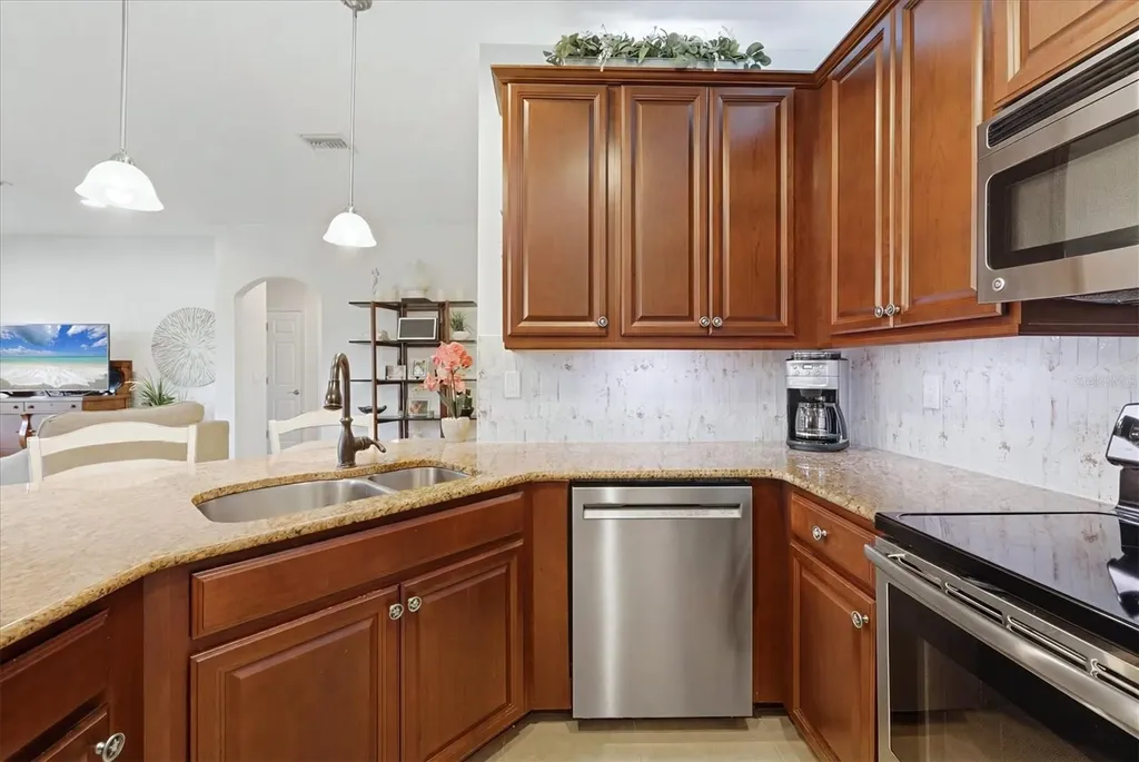 173 Navigation Circle Osprey FL 34229