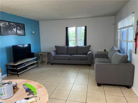 2404 Northlake Drive NE Sanford FL 32773