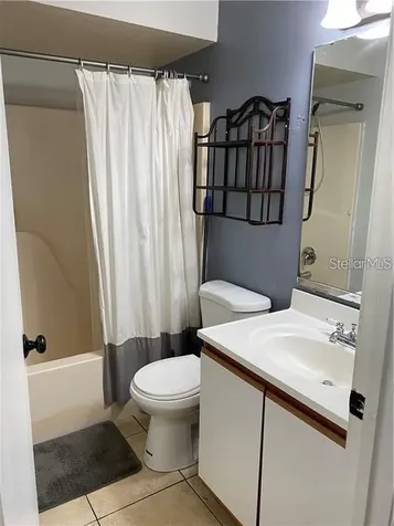 2404 Northlake Drive NE Sanford FL 32773