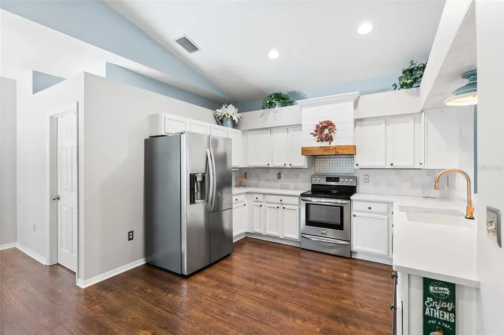 19218 Sea Mist Lane Lutz FL 33558