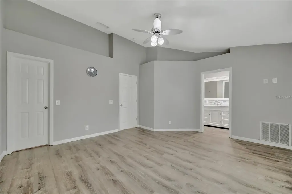 547 Black Lion Drive NE St Petersburg FL 33716