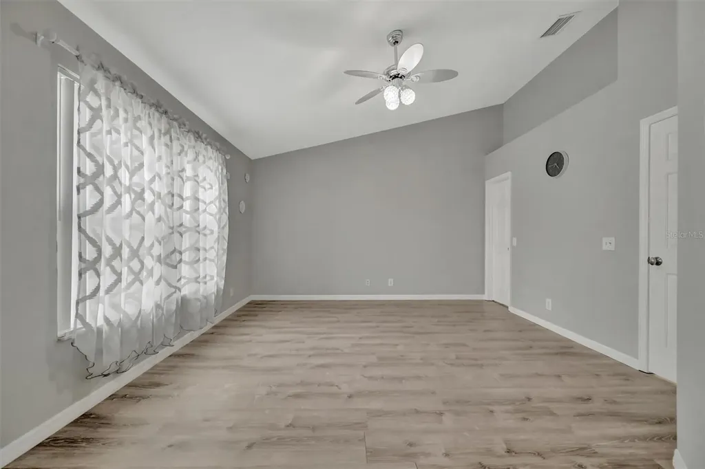 547 Black Lion Drive NE St Petersburg FL 33716