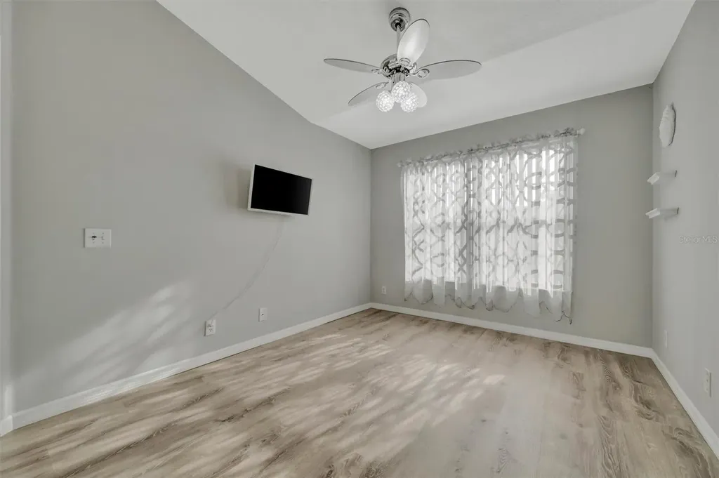 547 Black Lion Drive NE St Petersburg FL 33716