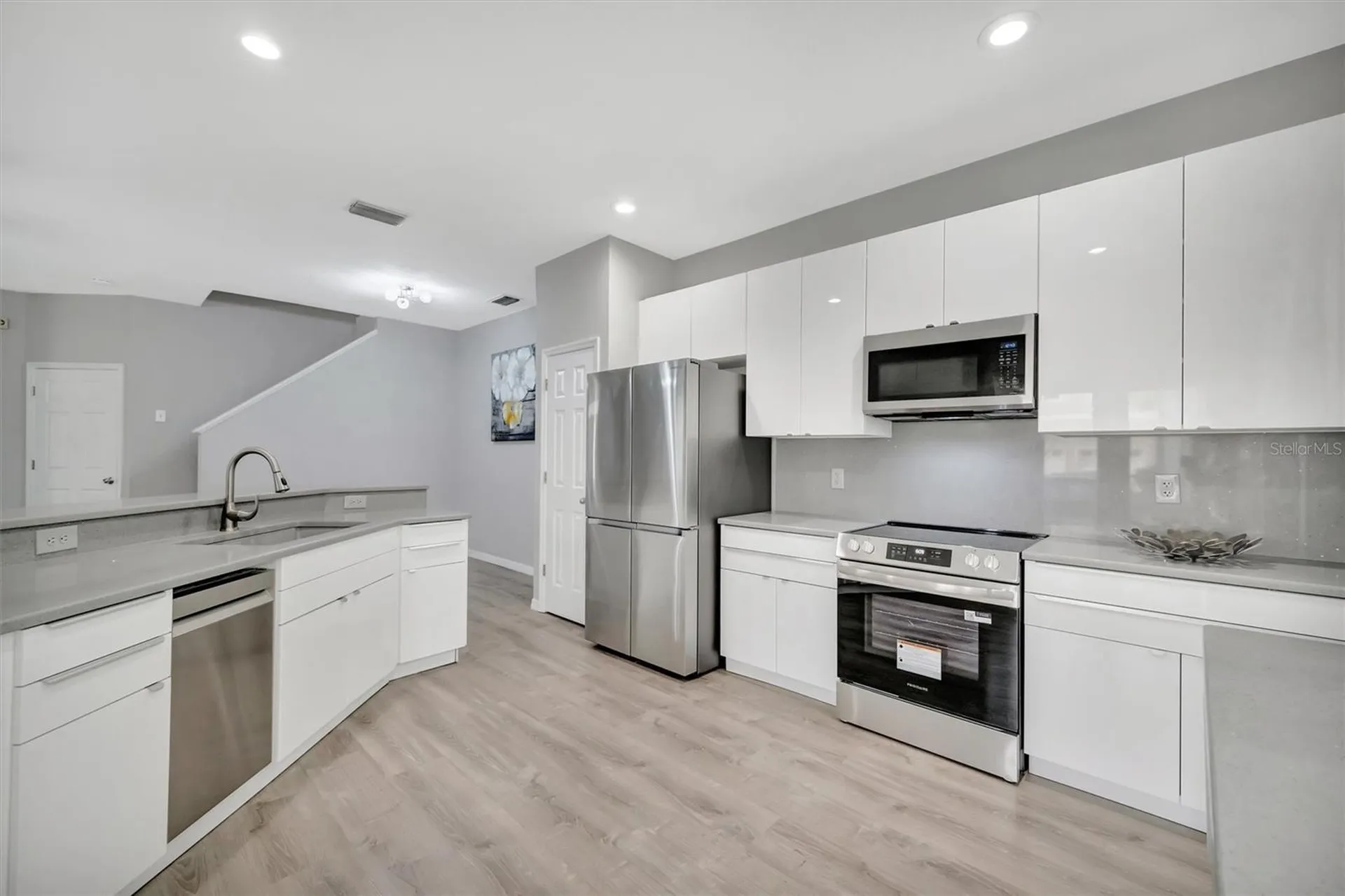 547 Black Lion Drive NE St Petersburg FL 33716