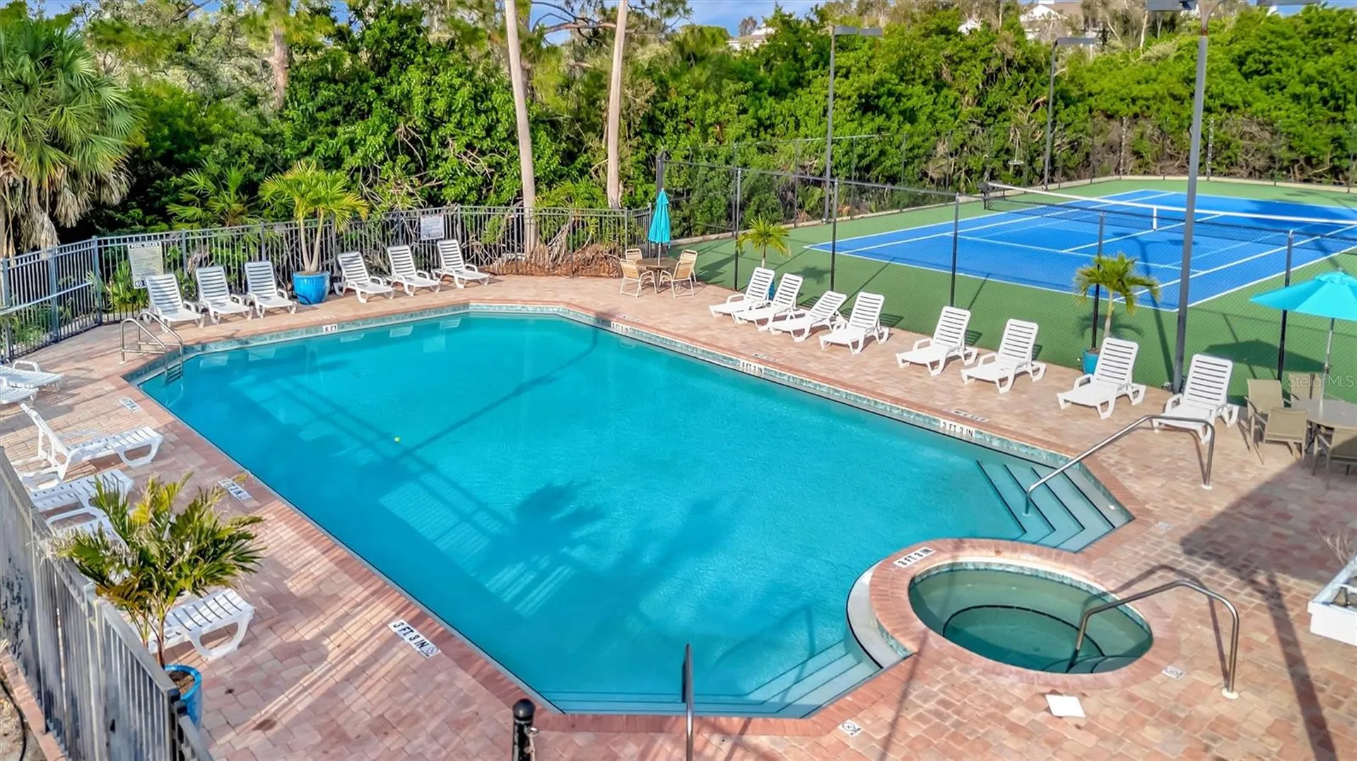547 Black Lion Drive NE St Petersburg FL 33716