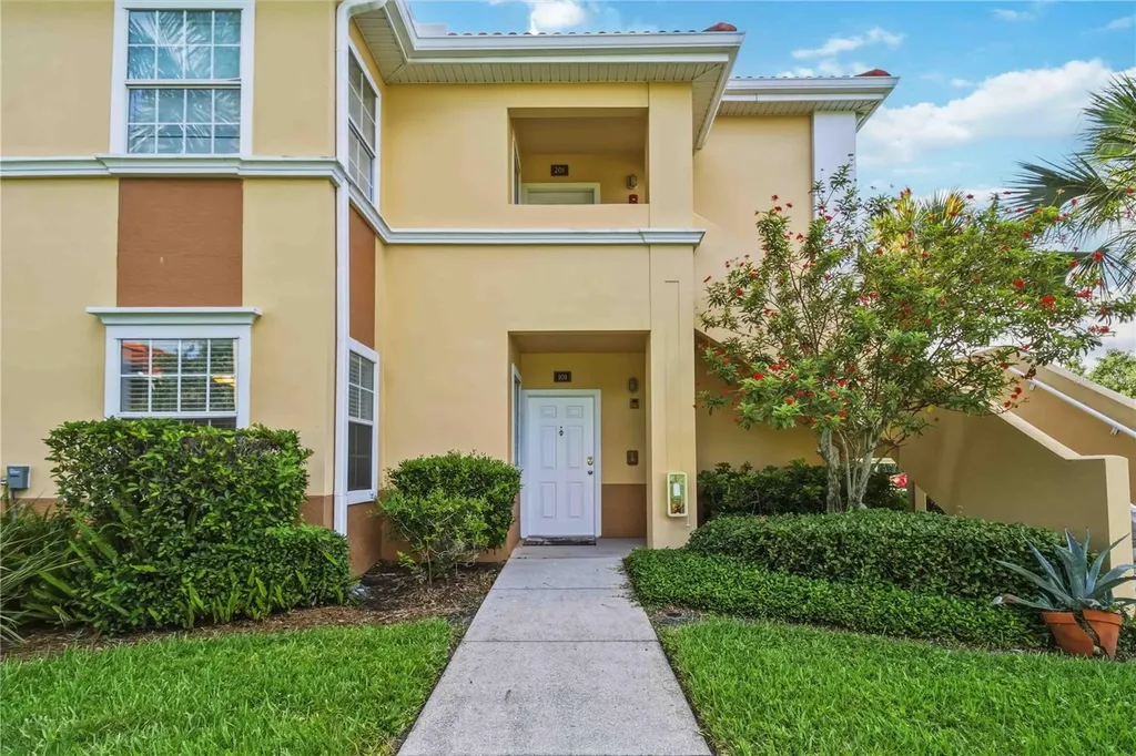 3005 Chianti Court Sarasota FL 34237
