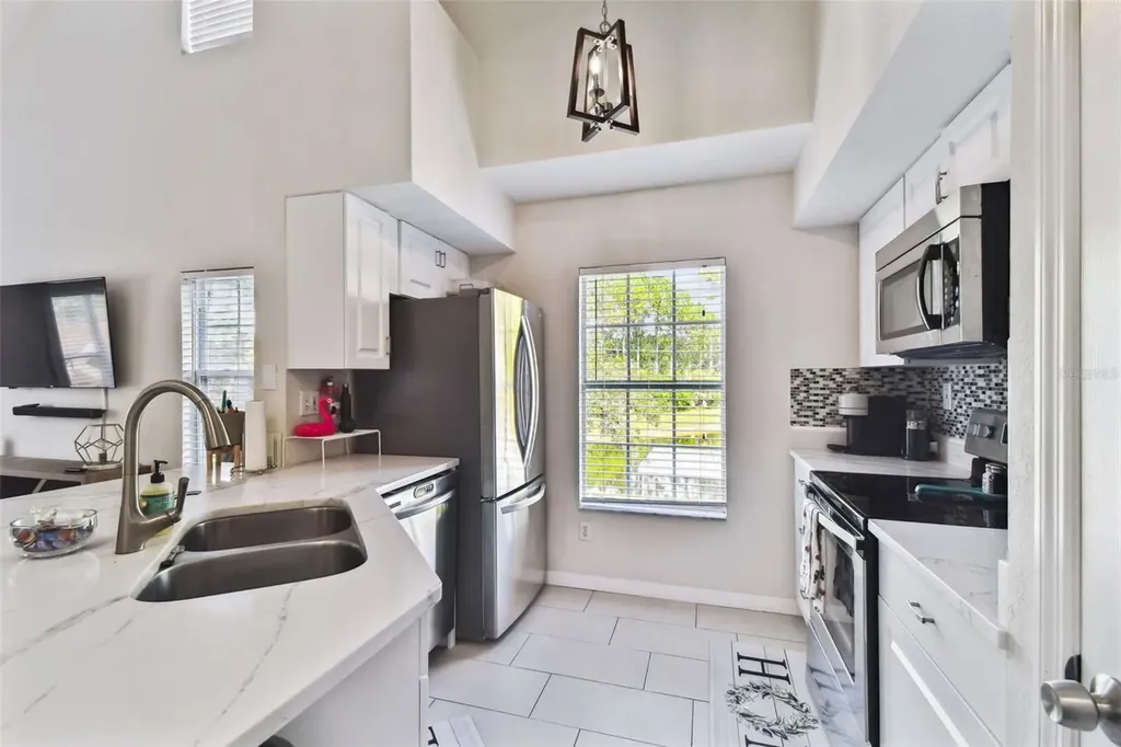 9064 Lake Chase Island Way Tampa FL 33626