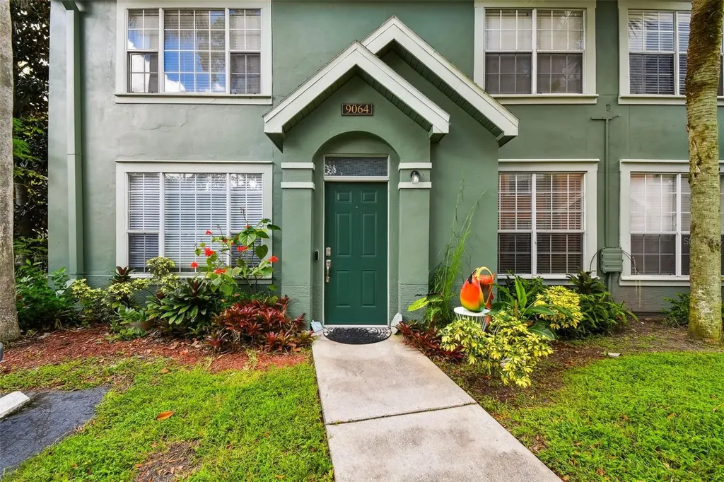 9064 Lake Chase Island Way Tampa FL 33626