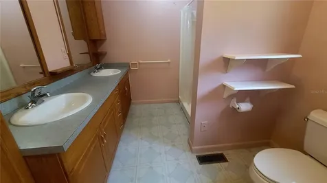 8664 Cr 639 Bushnell FL 33513