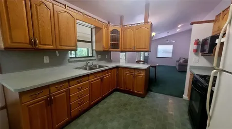 8664 Cr 639 Bushnell FL 33513