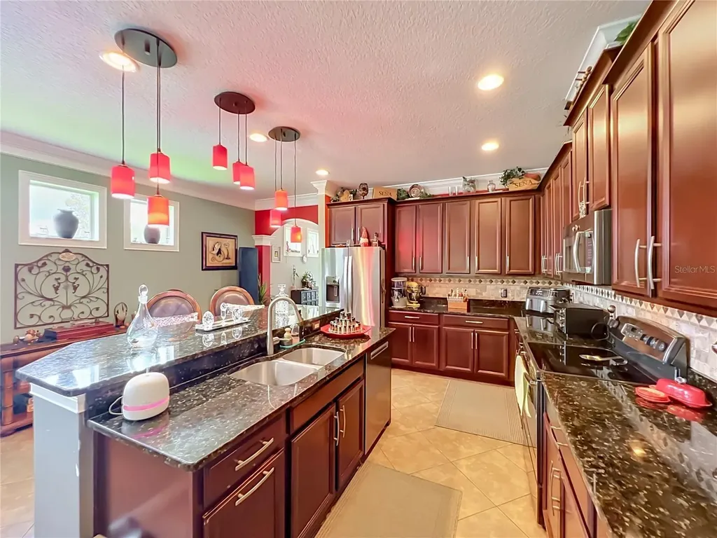 2379 Pickford Circle Apopka FL 32703