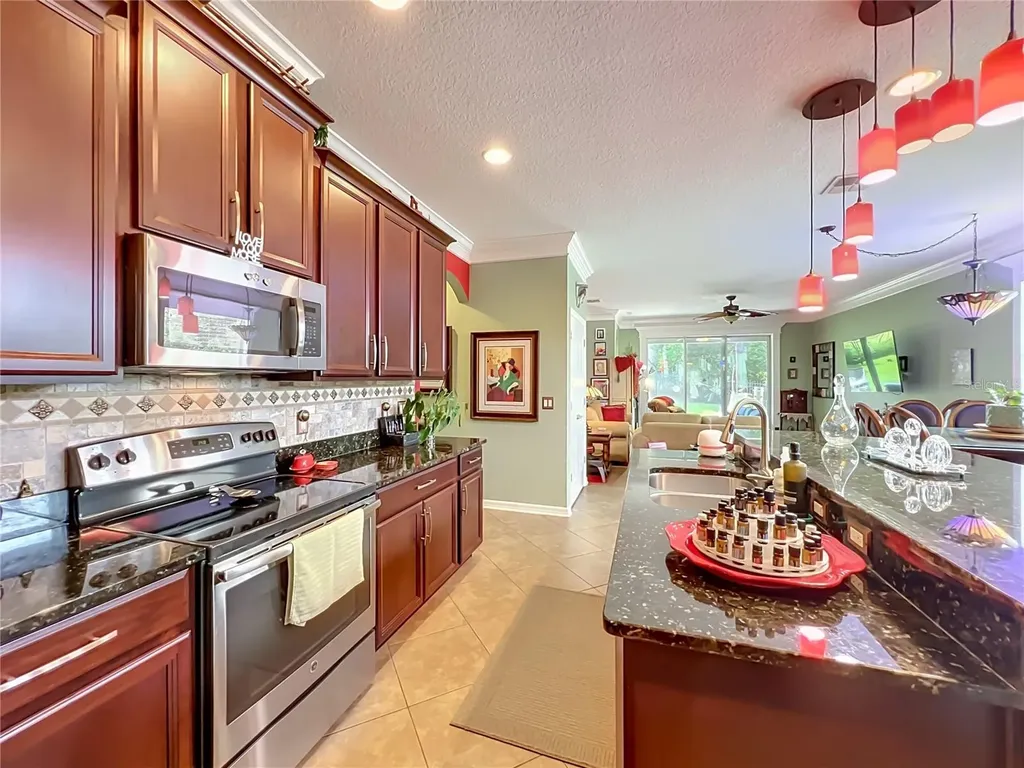 2379 Pickford Circle Apopka FL 32703